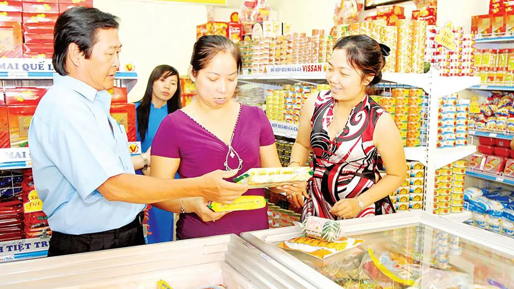Cạnh tranh chuỗi cửa hàng tiện lợi: Mạnh được, yếu thua!