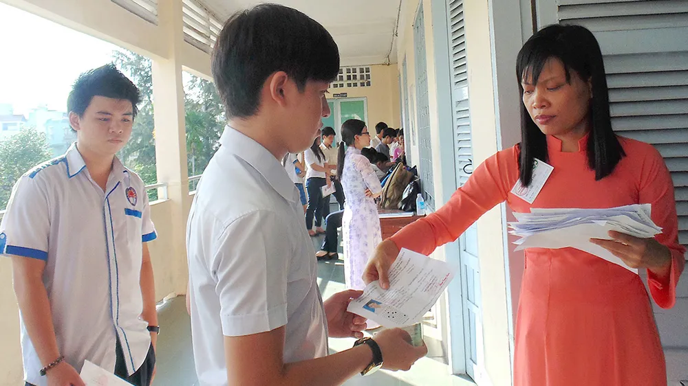 Thí sinh dự thi kỳ thi tốt nghiệp THPT quốc gia năm 2017
