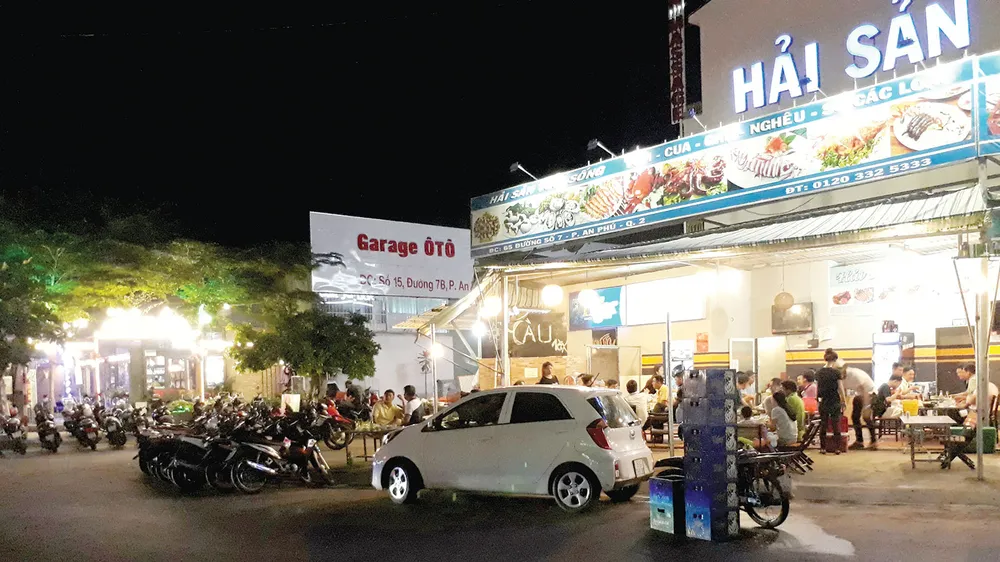 Tràn lan phố ăn nhậu