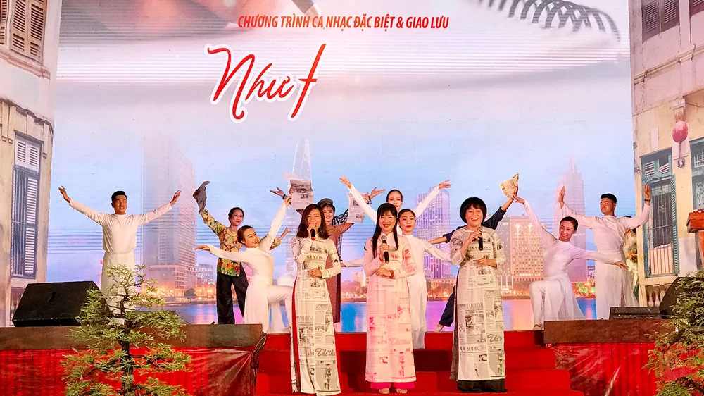 Chương trình ca nhạc đặc biệt và giao lưu “Như hoa không tên“