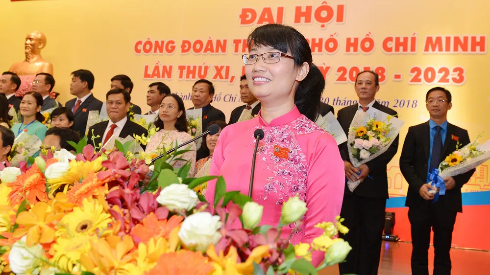 Đồng chí Trần Thị Diệu Thúy tái đắc cử Chủ tịch Liên đoàn Lao động TPHCM khóa XI