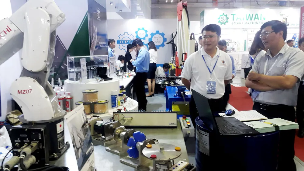 Ngành công nghiệp sản xuất Việt Nam: Cần tiêu chuẩn các nước ASEAN