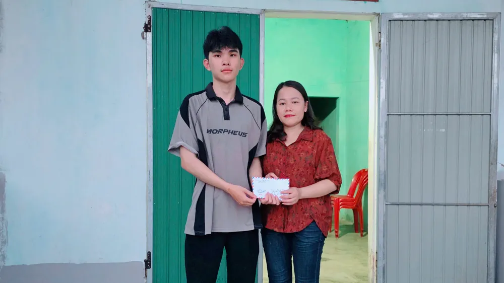 Bạn đọc Báo Sài Gòn Giải Phóng chung tay giúp đỡ em học sinh mất cha vì tai nạn giao thông