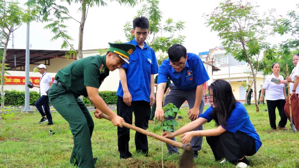 Phường Rạch Dừa ra mắt “Vườn cây đại đoàn kết”