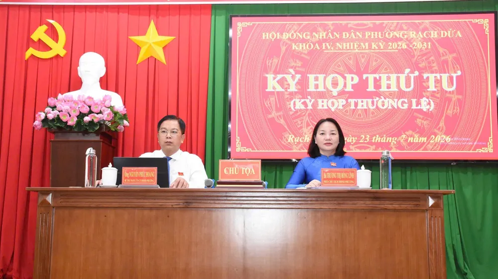 Lãnh đạo HĐND phường Rạch Dừa chủ trì hội nghị