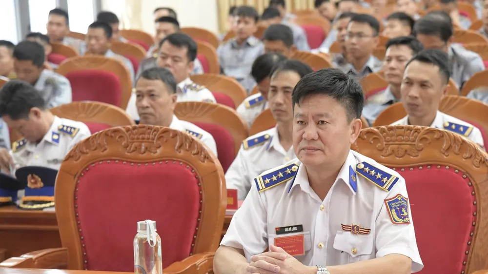 Tích hợp nội dung chống khai thác IUU vào hội thi tàu, xuồng, xe tốt