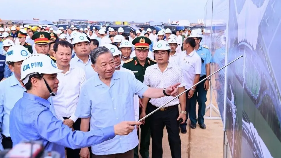 Cảng hàng không quốc tế Long Thành phải là hình mẫu mới về hạ tầng hàng không hiện đại, bền vững và thông minh