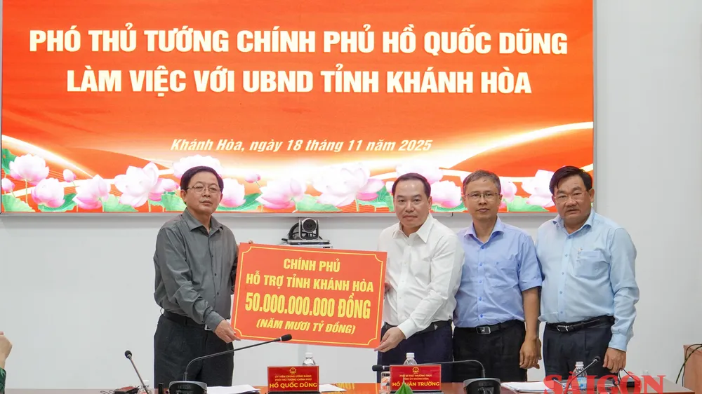 Phó Thủ tướng Hồ Quốc Dũng thăm hỏi các nạn nhân vụ sạt lở đất tại Khánh Hòa