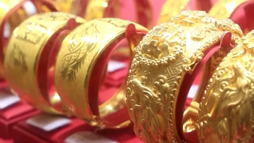 Giá vàng lên sát 173 triệu đồng/lượng sáng cuối tuần