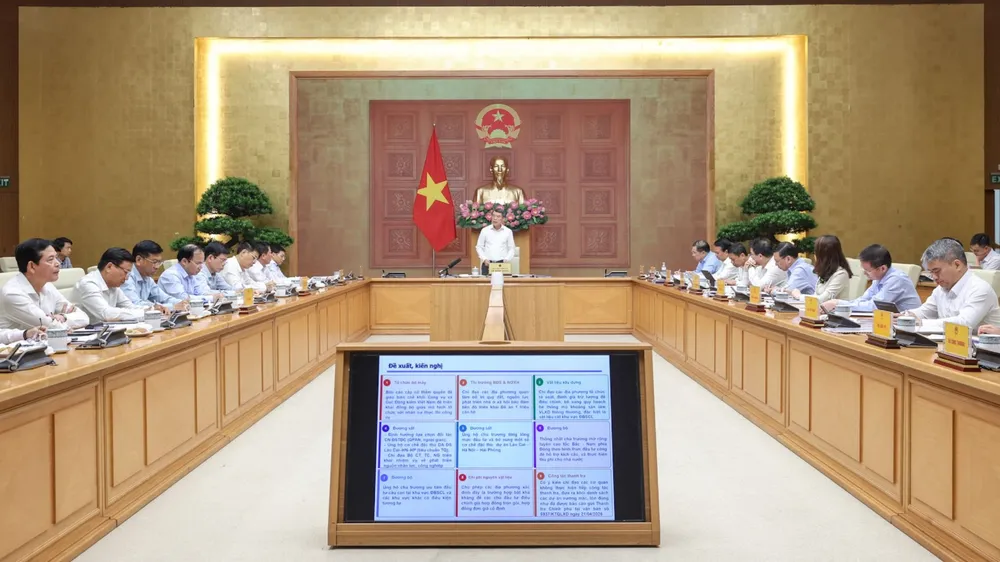 Đề xuất cơ chế đột phá để thu hút các nguồn lực đầu tư hạ tầng