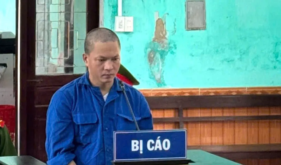 Bị cáo phá hoại Bảo vật quốc gia Ngai vàng triều Nguyễn tại phiên tòa
