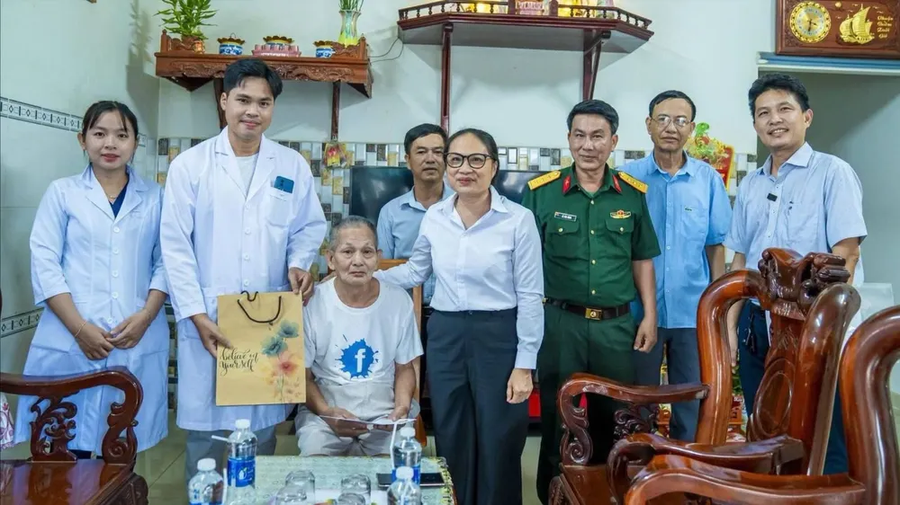 Nhiều địa phương tổ chức các hoạt động tri ân người có công