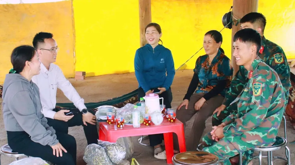 Gia Lai: Ấm áp tình quân dân trên công trình tái định cư 