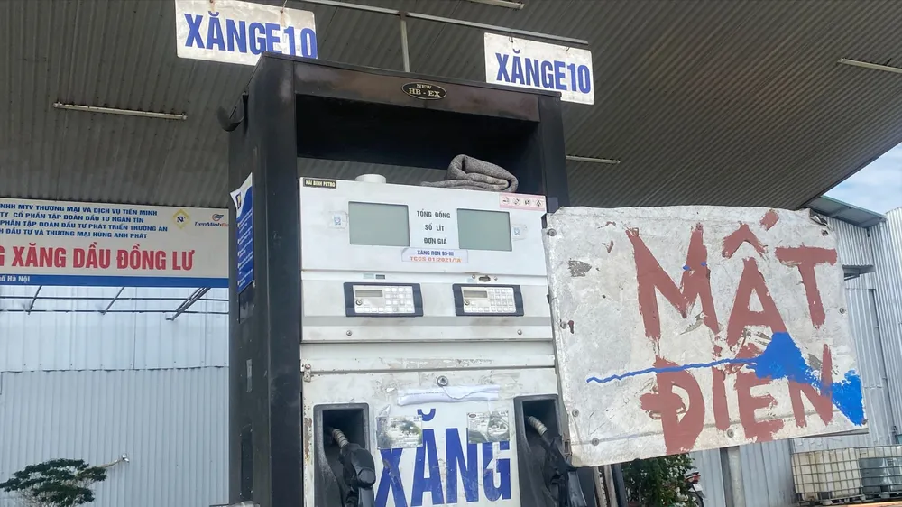Hà Nội: Một số cửa hàng xăng dầu đóng cửa, mở bán cầm chừng