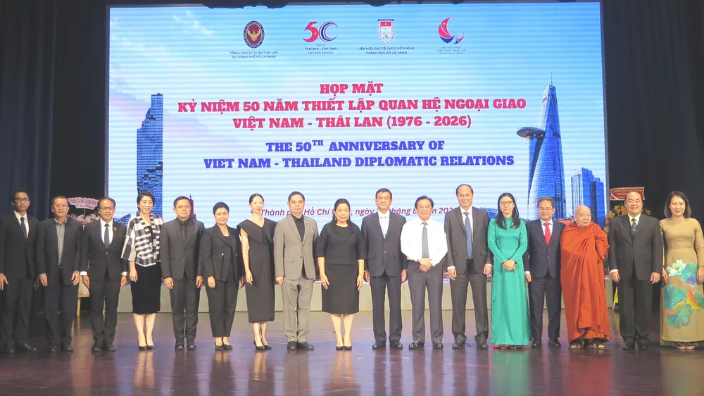 Giao lưu nghệ thuật kỷ niệm 50 năm thiết lập quan hệ ngoại giao Việt Nam - Thái Lan