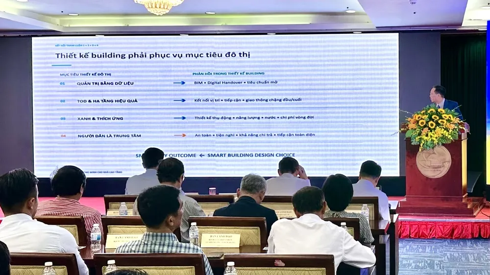 Hội thảo “Giải pháp xây dựng và phát triển đô thị thông minh trên địa bàn TPHCM”. Ảnh: THANH HIỀN