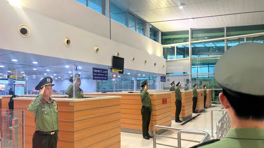 Hướng tới APEC 2027: Những đóng góp thầm lặng của các chiến sĩ công an cửa khẩu nơi đảo ngọc