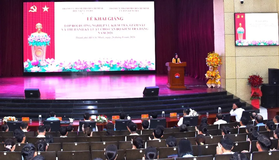 Bồi dưỡng nghiệp vụ cho cán bộ làm công tác kiểm tra Đảng