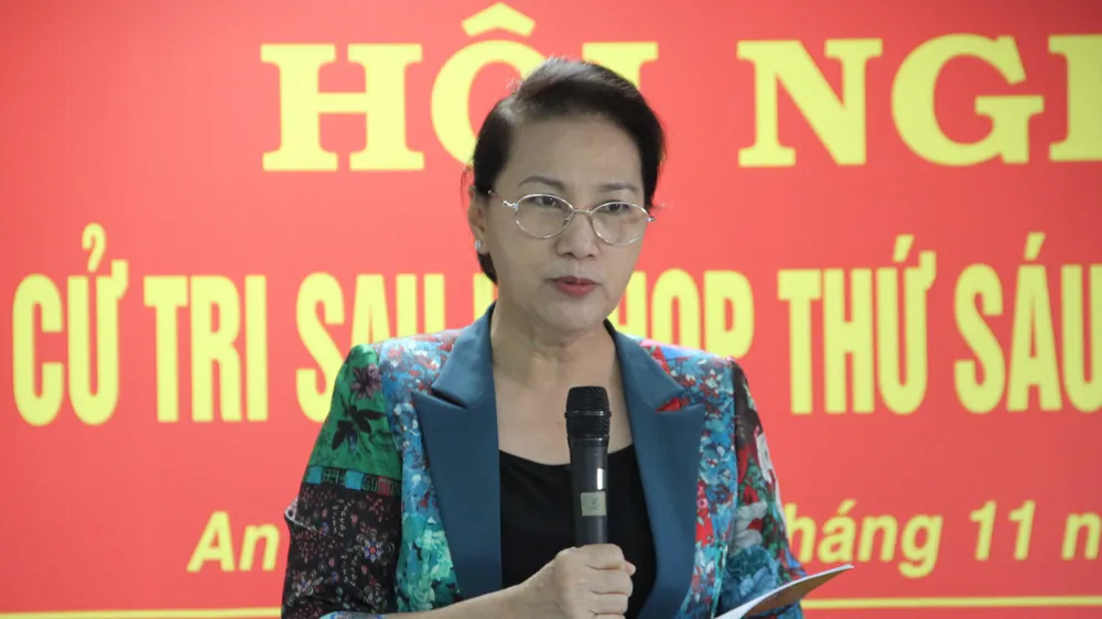 Cử tri kiến nghị đừng để “luật pháp trên trời mà cuộc đời dưới đất”