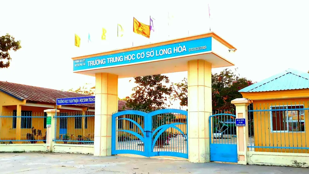 Vụ học sinh bị đánh vẹo cột sống, thầy giáo bị kỷ luật cảnh cáo
