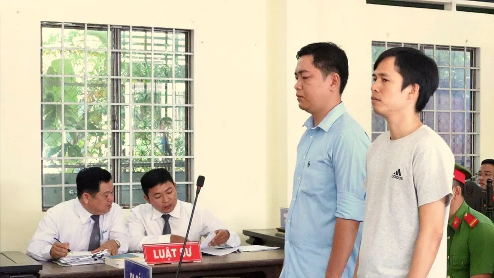 Đánh chết người vi phạm giao thông, 2 cựu công an lãnh án 16 năm tù