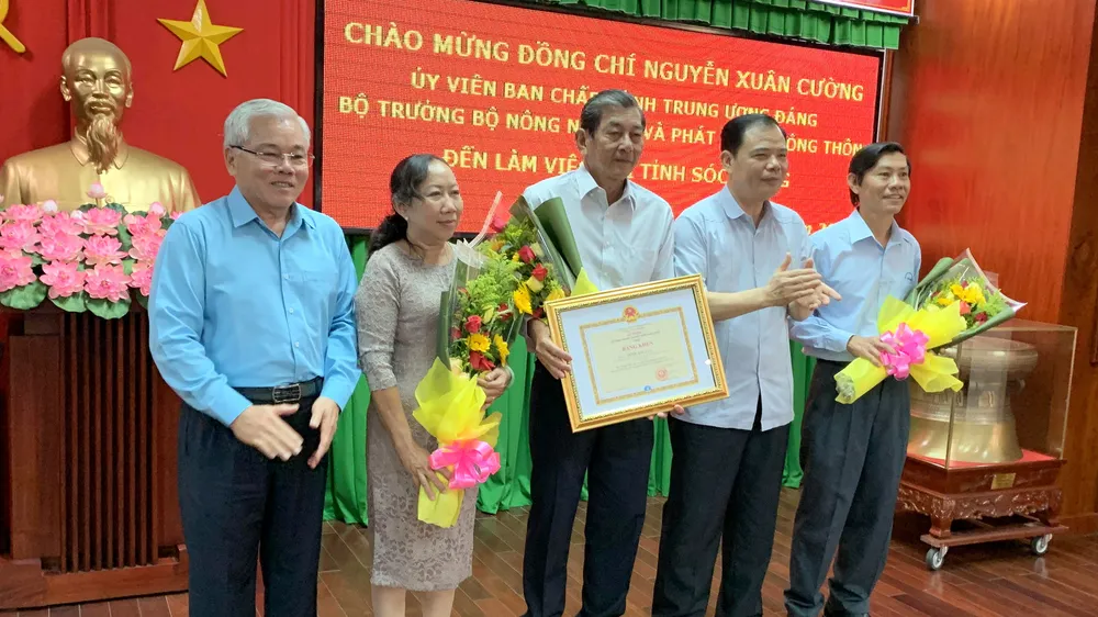 Tiến sĩ Trần Tấn Phương được bổ nhiệm Phó Giám đốc Sở NN-PTNT tỉnh Sóc Trăng 
