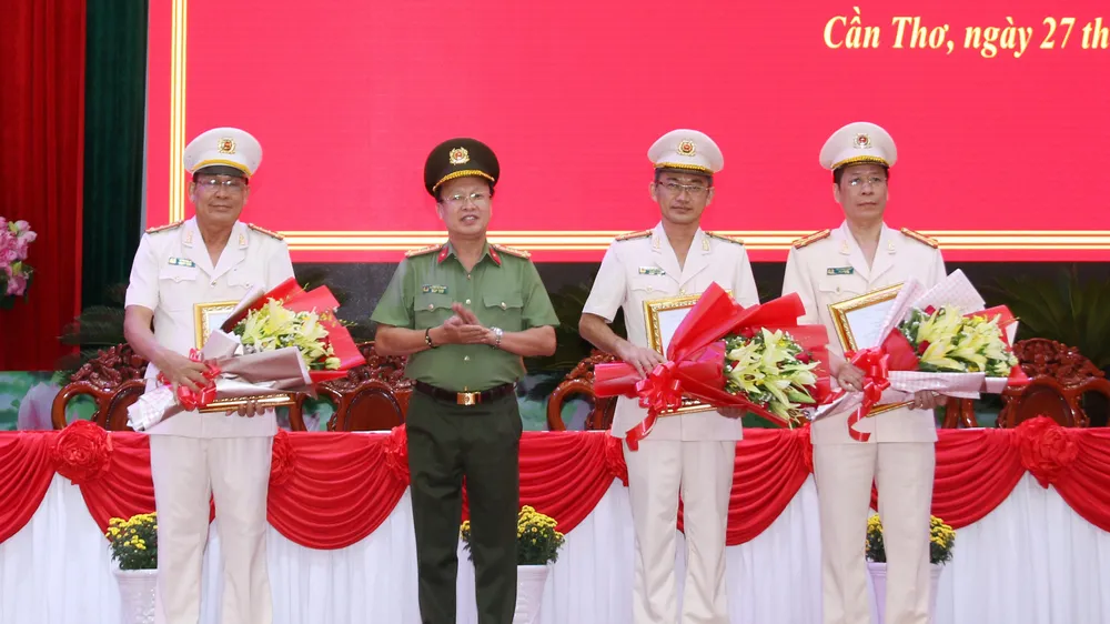Cần Thơ có 3 tân Phó Giám đốc Công an