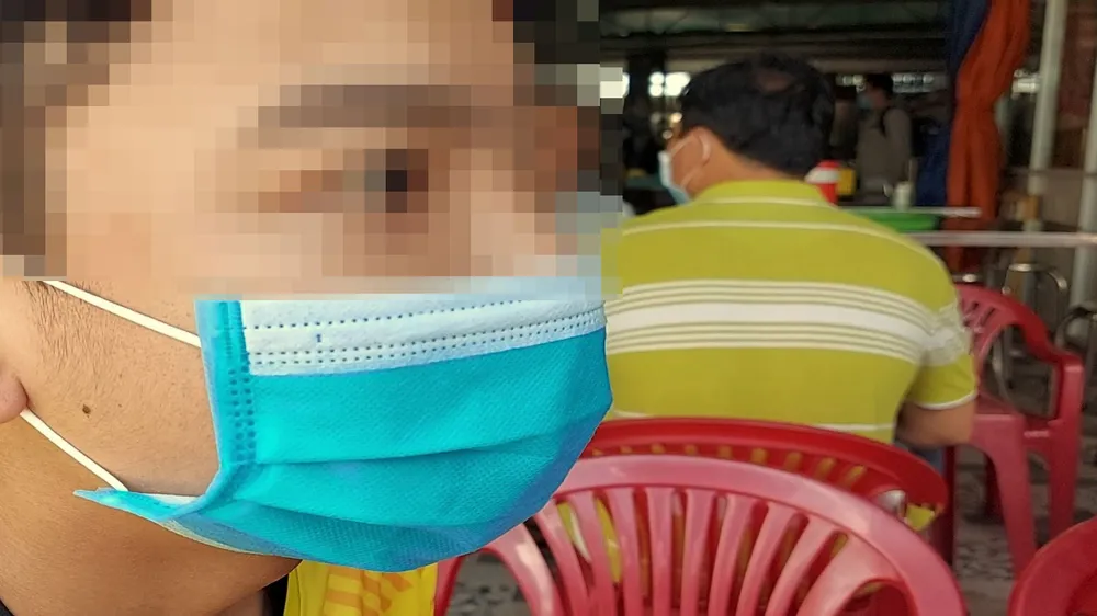 Nam sinh lớp 10 bị khống chế rồi ép uống thuốc lạ