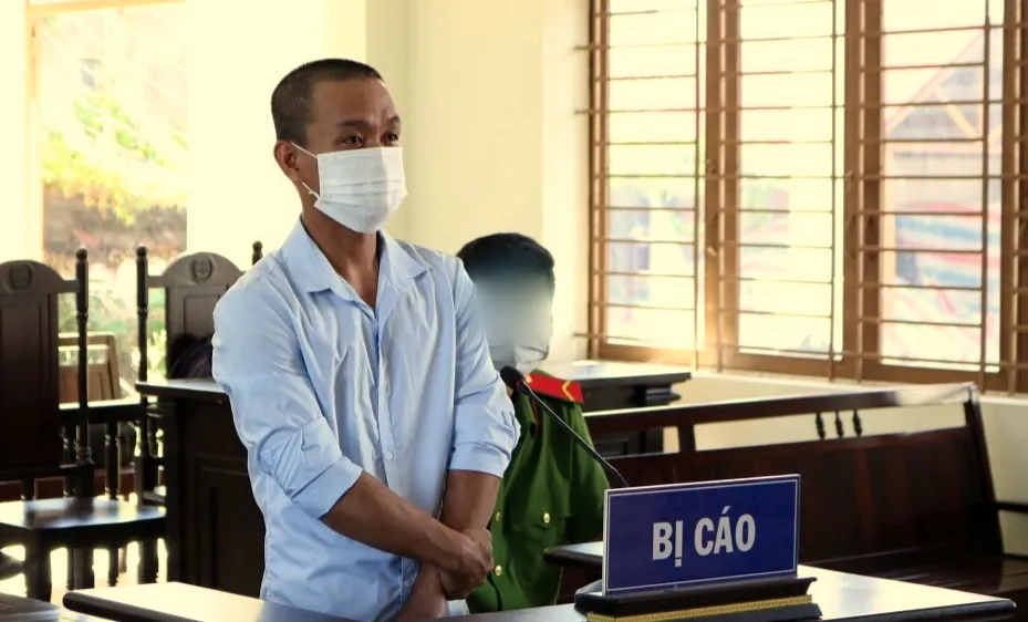 Say xỉn tấn công lực lượng chốt kiểm dịch lãnh 9 tháng tù