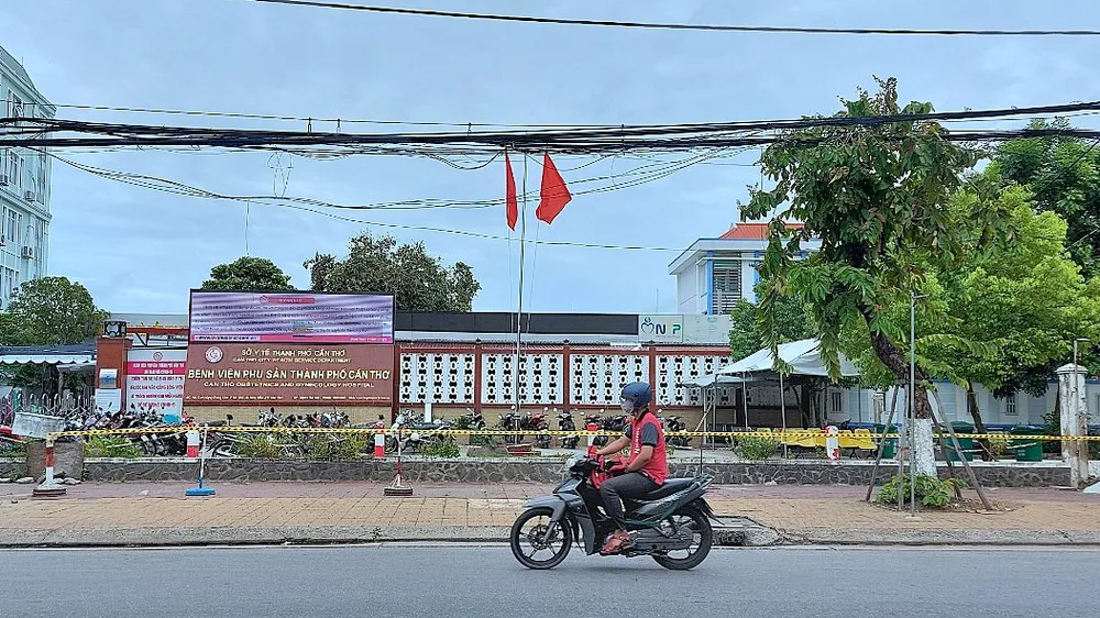 Thiết lập cách ly toàn Bệnh viện Phụ sản TP Cần Thơ