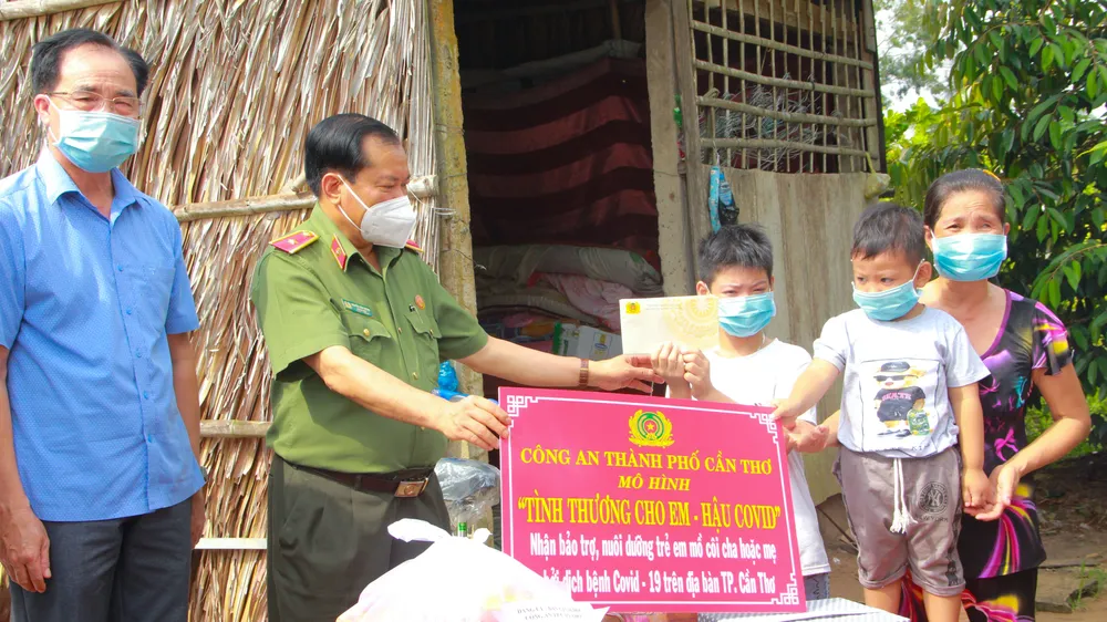 Công an TP Cần Thơ triển khai mô hình “Tình thương cho em, hậu Covid-19”