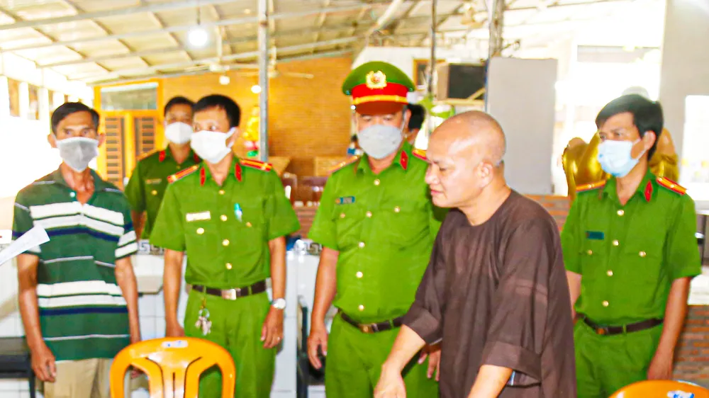 Khởi tố, bắt tạm giam đối tượng đánh đập trẻ mồ côi