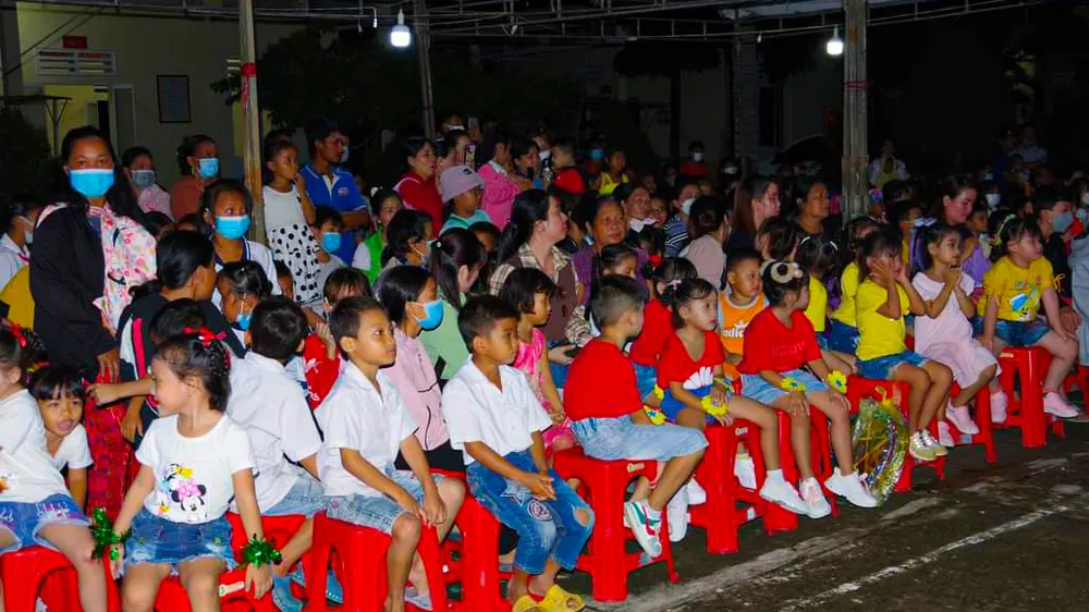 Sóc Trăng: Mang Trung thu đến với trẻ em nghèo 