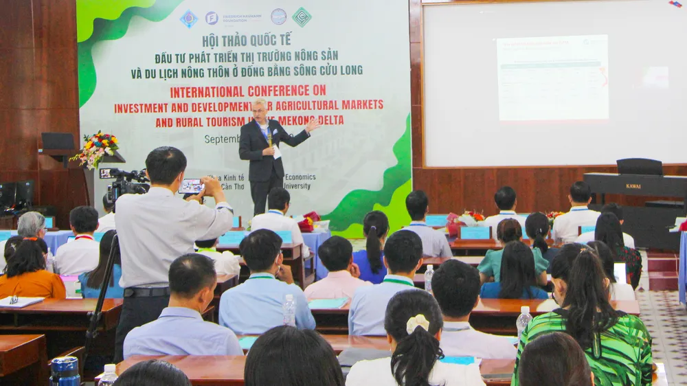 Hợp tác phát triển thị trường nông sản và du lịch nông thôn ĐBSCL