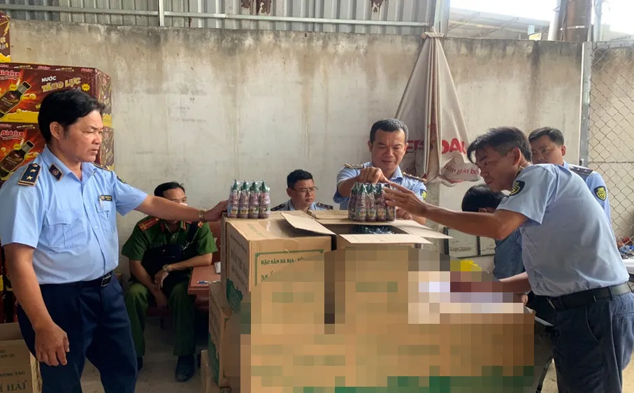 Phạt 70 triệu đồng cơ sở kinh doanh hơn 6.000 chai mắm giả