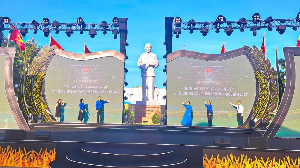 Khai mạc triển lãm “Kết nối nông nghiệp số”