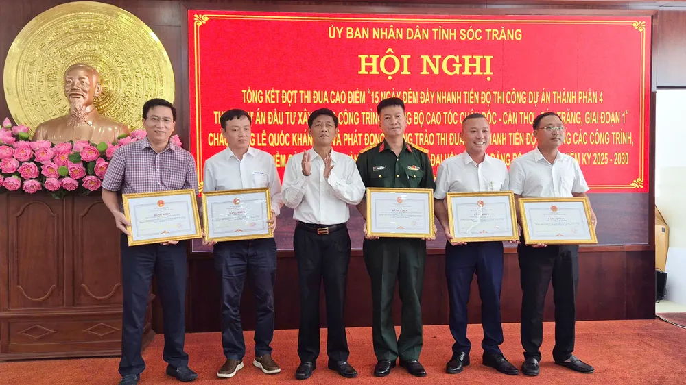 Sóc Trăng phát động thi đua thi công các dự án trọng điểm 