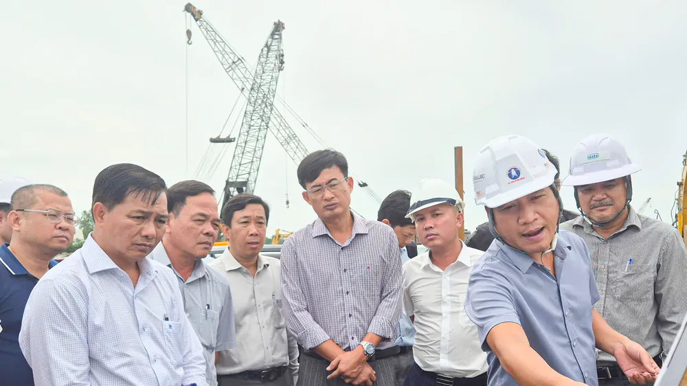 Thi công Dự án thành phần 4 cao tốc Châu Đốc - Cần Thơ – Sóc Trăng chậm tiến độ: Sóc Trăng “tuýt còi” nhà thầu 