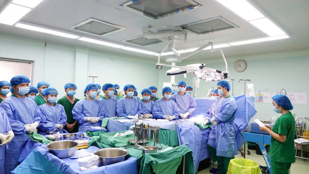 Chuỗi ghép tạng đầu tiên từ người hiến chết não tại ĐBSCL