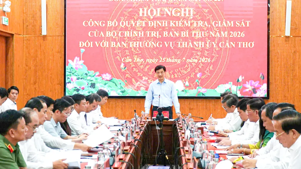 Công bố quyết định kiểm tra, giám sát đối với Ban Thường vụ Thành ủy Cần Thơ