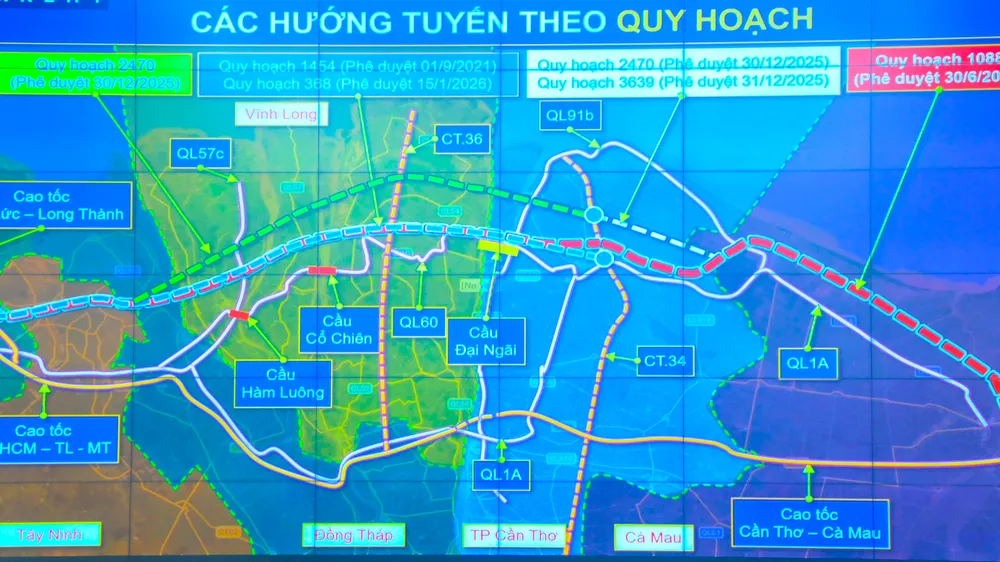 Rà soát hướng tuyến cao tốc TPHCM - Vĩnh Long - Cần Thơ - Cà Mau