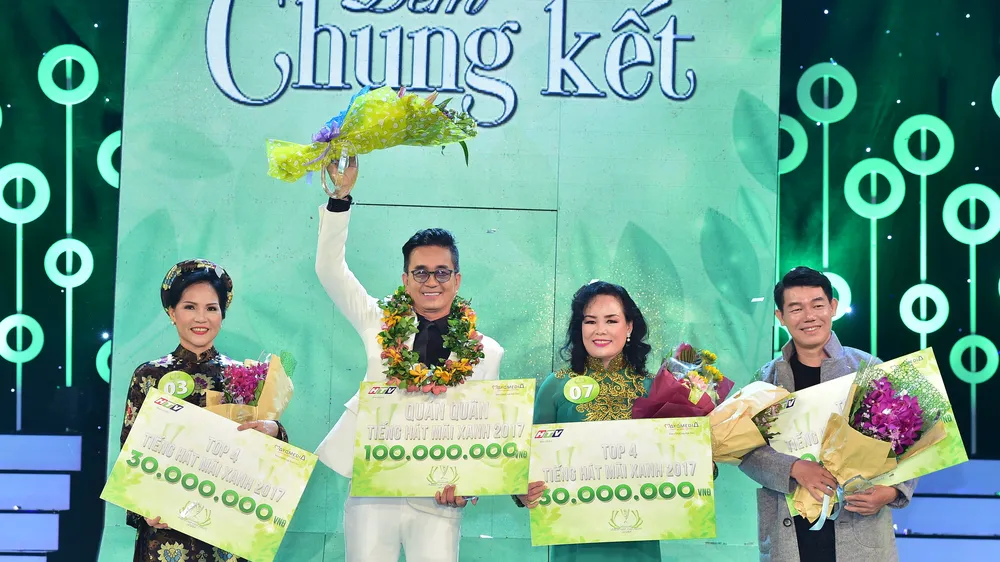 “Hotboy U60” đăng quang Tiếng hát mãi xanh