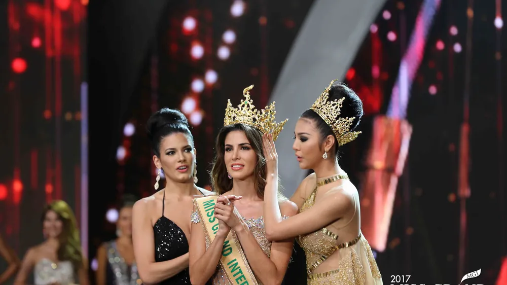 Huyền My trượt top 5, người đẹp Peru đăng quang Hoa hậu Hòa bình Thế giới 2017