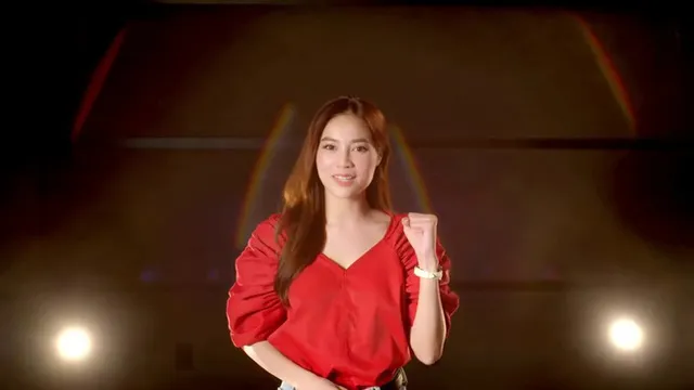 Lan Ngọc và dàn nghệ sĩ hát cổ vũ chống Covid-19