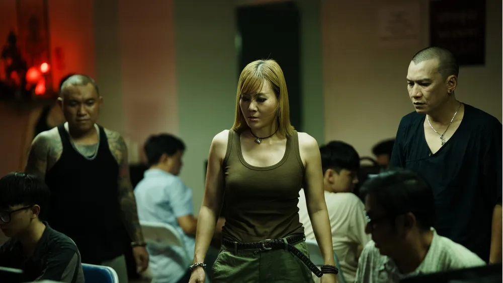 "Thiên đường máu" vượt mặt Avatar 3 doanh thu phòng vé