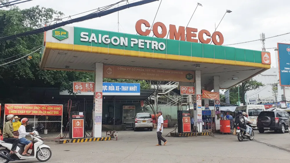 Một hệ thống cung ứng xăng dầu hết sạch xăng 