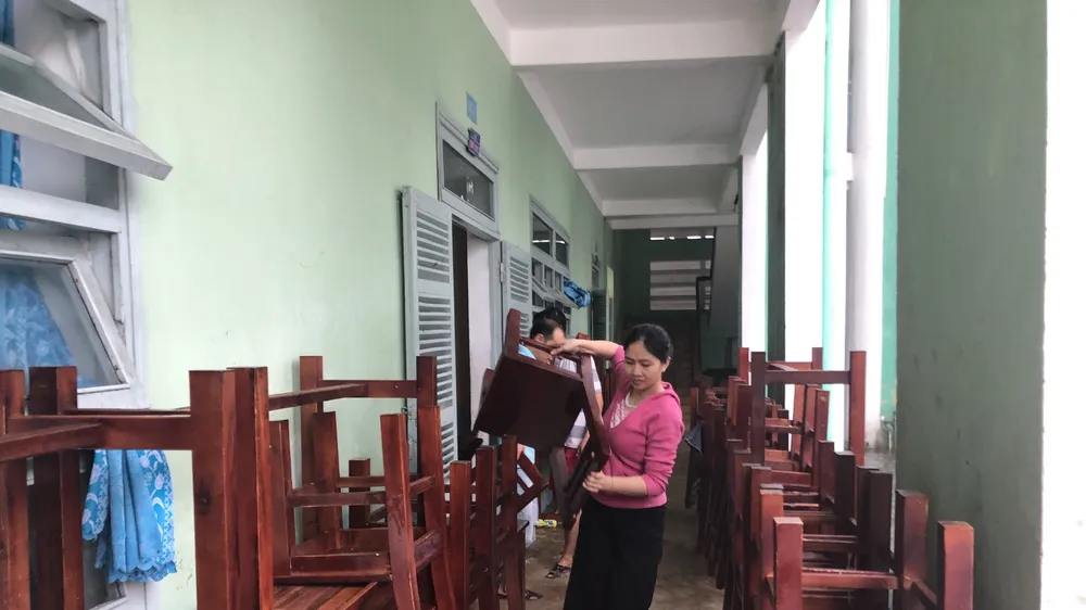  Mưa lớn gây ngập bất thình lình, Sở GD-ĐT cho học sinh một số trường nghỉ học 