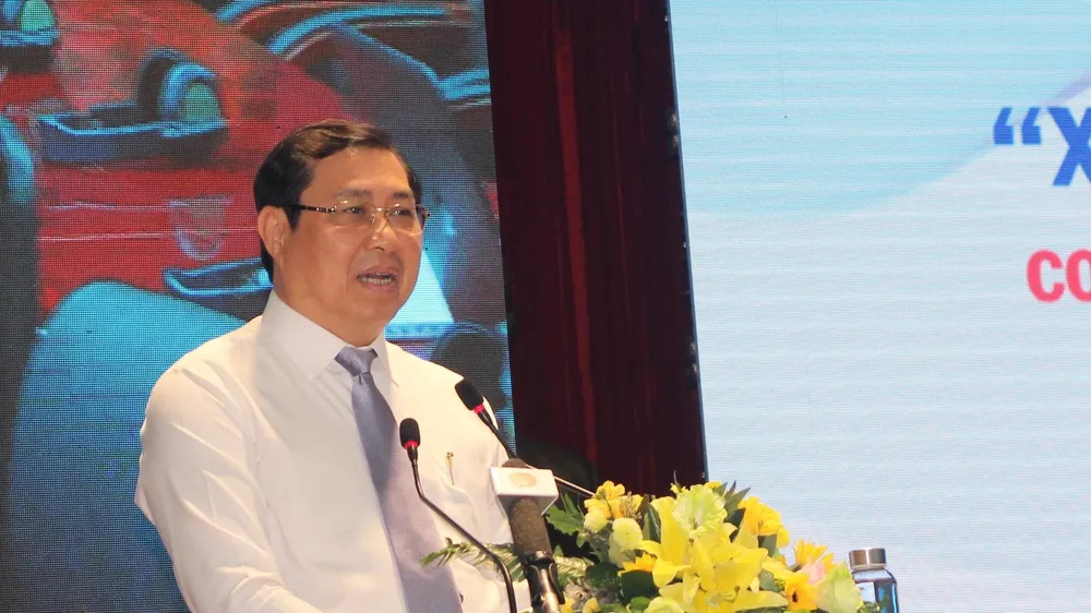 Ông Huỳnh Đức Thơ, chủ ịch UBND TP Đà Nẵng bày tỏ sự ủng hộ, biết ơn đối với những đóng góp các địa phương về vấn đề xây dựng thành phố môi trường