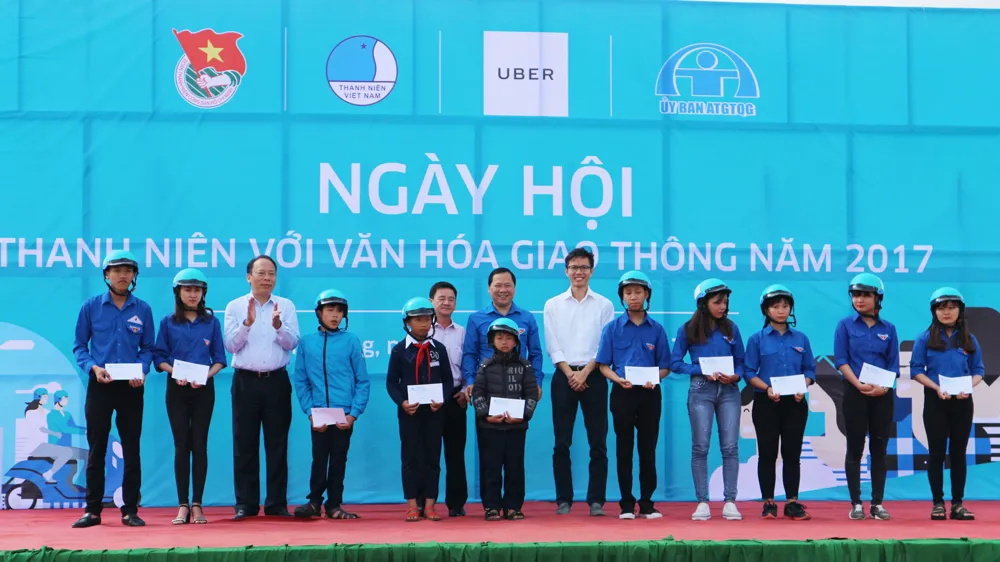 Hơn 1.000 thanh niên dự Ngày hội Thanh niên với văn hóa giao thông 2017