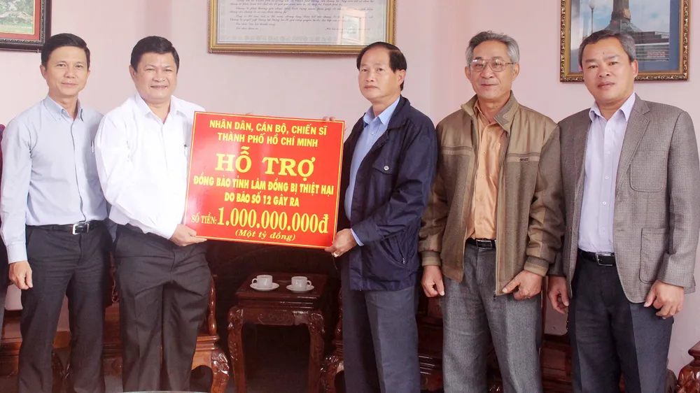 TPHCM hỗ trợ người dân Lâm Đồng chịu thiệt hại bão số 12